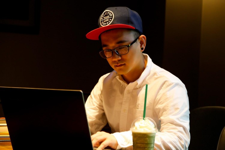 我玩了微博十年终于赚到第一桶金！